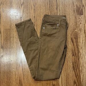 American Eagle Tan skinny low rise Pants size 8 long 98% cotton 2% spandex